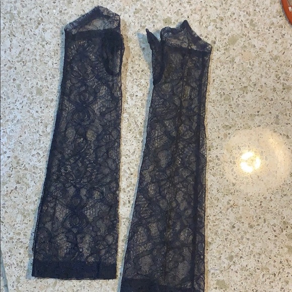 Vintage Accessories - Vintage Lace Gloves